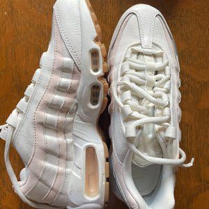 Nike Women Air Max 95 White and Pink | size 6.5 (EUR 37.5 UK 4) New
